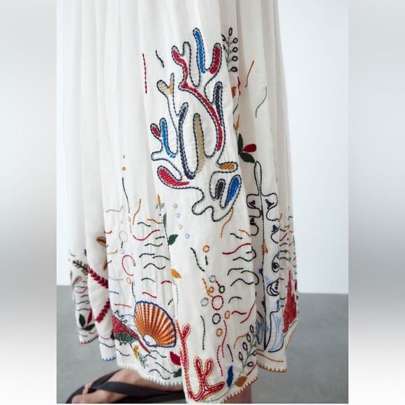 Zara embroidered skirt - Picture 6 of 11
